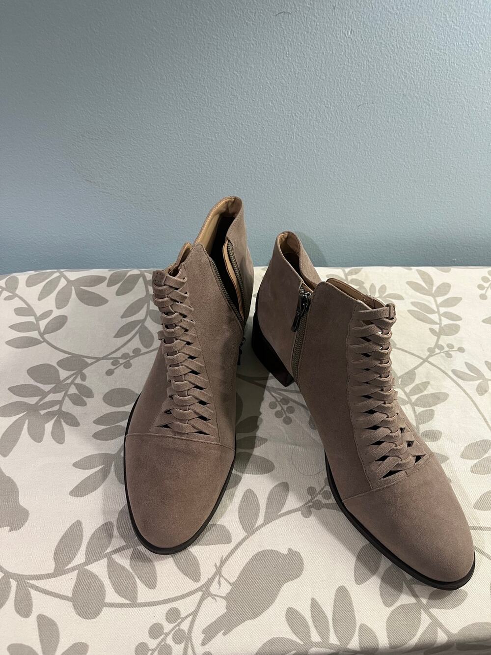 Klub Nico - anthropologie- suede booties - size 10 clean- boho chic